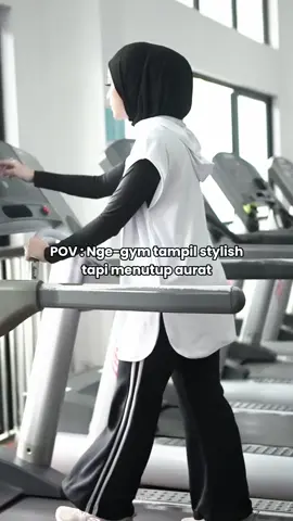 POV NEMU OUTFIT OLAHRAGA STYLISH 😍 Desain yang stylish dan menutup dada aman buat kamu hijabers & muslimah Olahraga ga perlu takut aurat tersingkap lagi💞 Coba tebak nama produknya apaa yaa zanners?🫣 #ootdolahragahijab #outfitideas #hijabolahraga #ootdolahraga #outfitolahragamuslimah #ootdhijabstyle #ootdolahraga 
