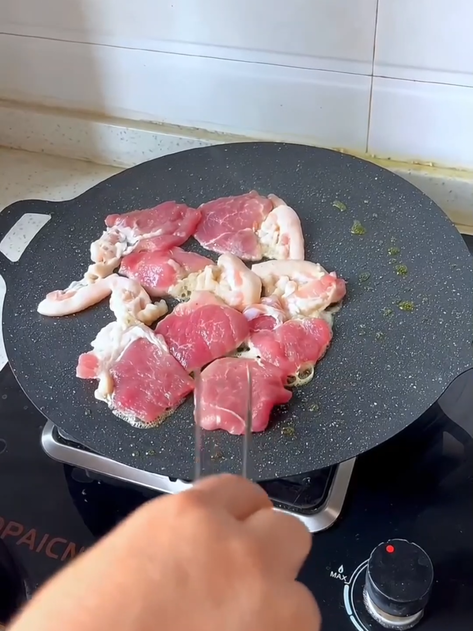 Wajan panggangan BBQ grill pan Korean anti lengket serbaguna. Wajib punya nih... #wajan  #wajanantilengket  #wajanteflon  #wajanpemanggang  #wajanmultifungsi  #wajanpenggorengan  #wajanbbq  #wajantanpaminyak  #wajanpanggang  #wajanpanggangan  #wajanpanggangantilengket  #wok 