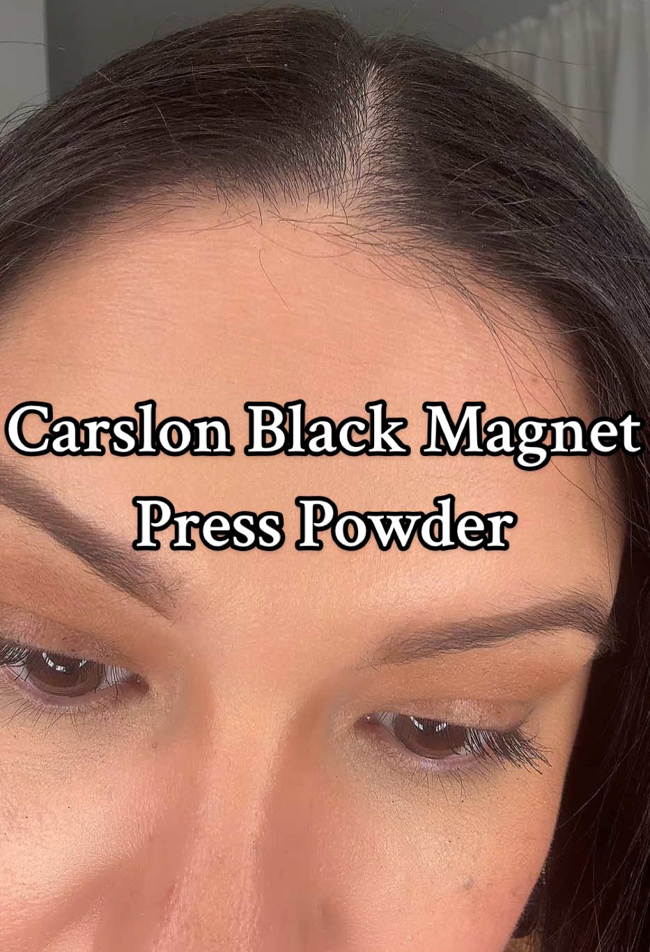 This Carslon black magnet soft powder is waterproof, hides dark circles and gives you a filter affect. @carslan_us #settingpowders #carslanpressedpowder #waterproofpowder #carslan #trending #bestpowder #carslanpinkpowder #makeuppowder 