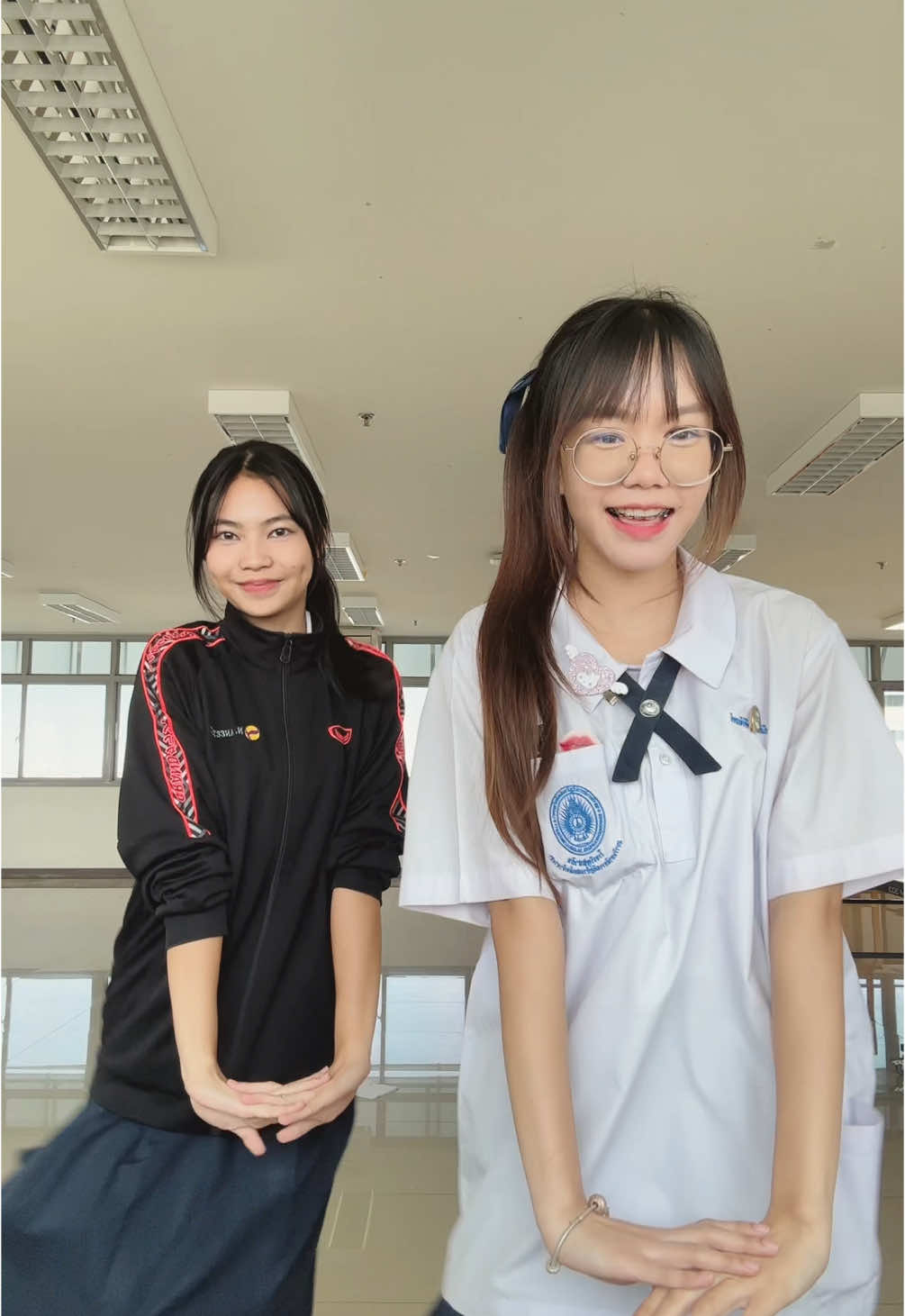 อันนี้เนตรนารีหมู่ไหน #บ้านสมเด็จ #ฝั่งธนไม่หมูอาบูดาบี 