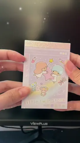 Cuppy’s Little Twin Star Small Memo Pad. Cute stationary is 💜 #Sanrio #SanrioCharacters #LittleTwinStars #LTS #Kiki #Lala #Stationary #StationaryAesthetic #StationaryAddict #Cute #Kawaii 