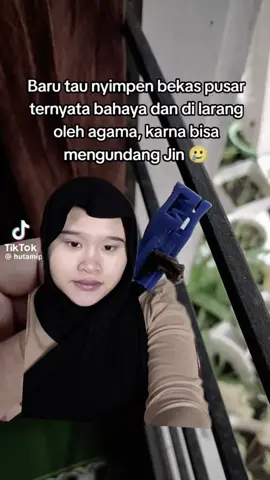 Masih nyimpan hal seperti ini? Dapat mengundang jin ummu sibyan ya guys. #ummusibyan #jin #anakrewel #ketempelan #talipusarbayi #ninikkurinci 