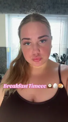Breakfast Time 🕰️🥚🥯 #breakfast #saturdaymorning #saturday #eggs #morning #eating #FoodLover #fyp #foryоu #foryoupagе 