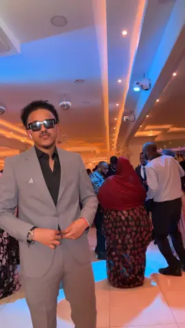 Germany sidan kolba aroos Tagayay waan dale tolkow iguuriya ❤️😂#adnaancarab1 #somaligermany🇸🇴🇩🇪 #hargaysa_somaliland #somalitiktok #muqdisho 