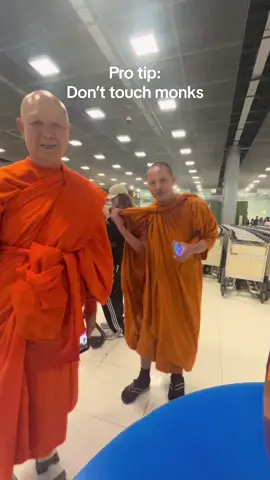 Very loving people tho #thailand#travel#travelhacks#asia 