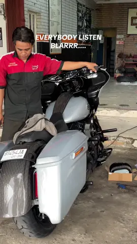 dengar nikmati rasakan😜