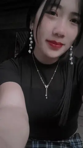 tsem no lawm ces tso koj rau luag😭😭😭😭😭