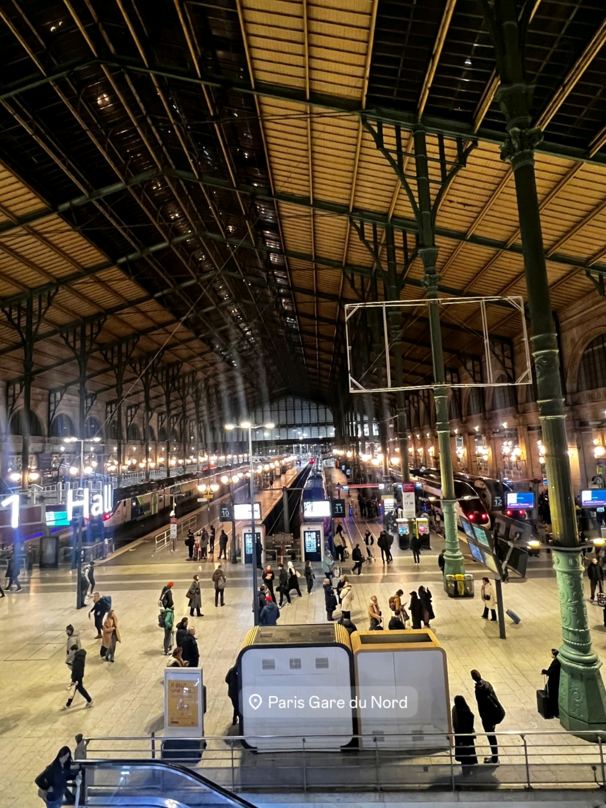 Its always so nostalgic for me in Paris but I ended up in England 😂  Anytime I leave I always can't wait to visit plus the food is great here and the view 😋  #fyp #viral #janaman #paris #jandammenhain #travel #views #france #france🇫🇷 