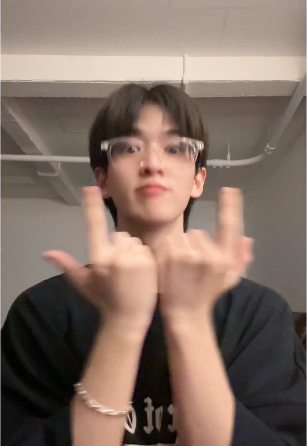 😎 โคตรเฟี้ยวอ่ะ #JINWOOKkim #busbecauseofyouishine 
