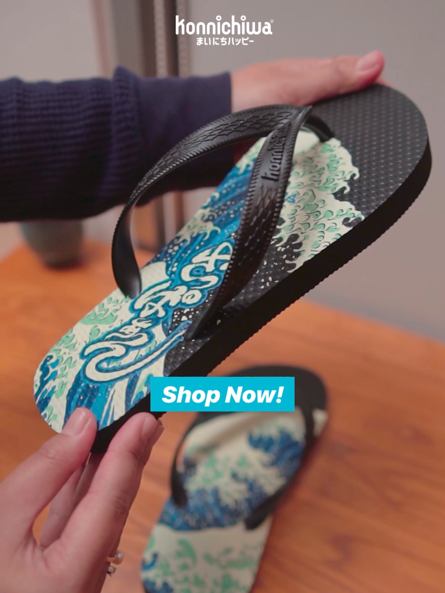Gak heran sih soalnya desain sendal jepit Konnichiwa Great Wave se-keren itu #konnichiwa #sandal #sandaljepit #summeroutfit  #brandlokal