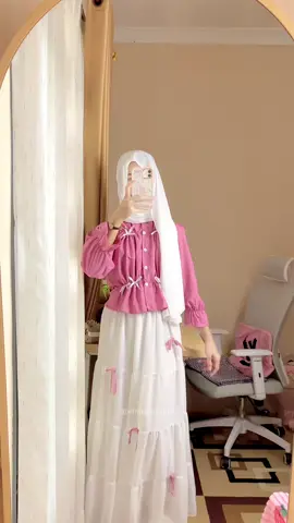 💗💗 #OOTD #blouse #atasanwanita #rok #roksusun 