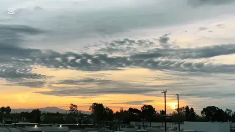 الشمس طالعه في كل يوم ..هو كده طبع الحياه🌞#ايام #عمرو_دياب #CapCut #capcut_edit #فيديو #اغاني #فيديوهات #تيكتوك #الشمس