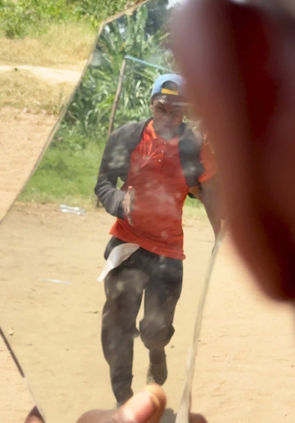 Sides mirror 🪞😂😂 #zerobrainer0 #SportOnTiTok #ronaldo #cristianoronaldo #AfricanFootball 