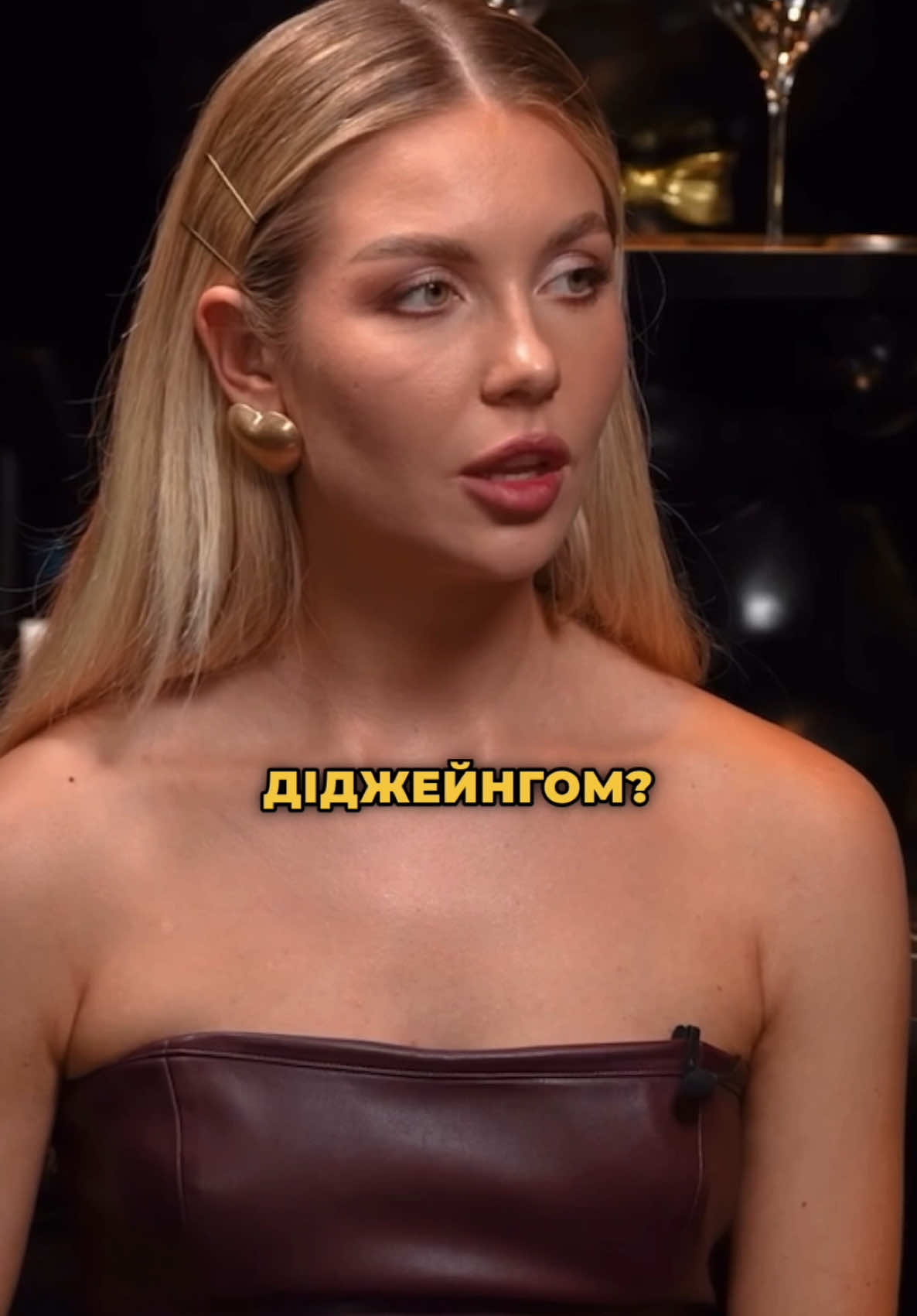 Відео на ютуб каналі «Okay Eva»