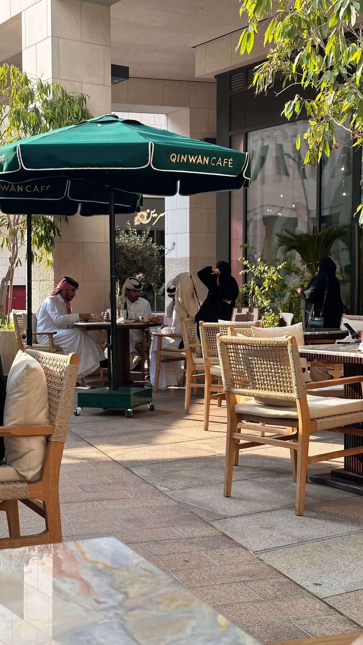 #الشعب_الصيني_ماله_حل😂😂 #foryou #fypシ #الدوحة #مشيرب_قلب_الدوحه #قنوان_كافيه #بدر_عبدالمحسن #جعلان 