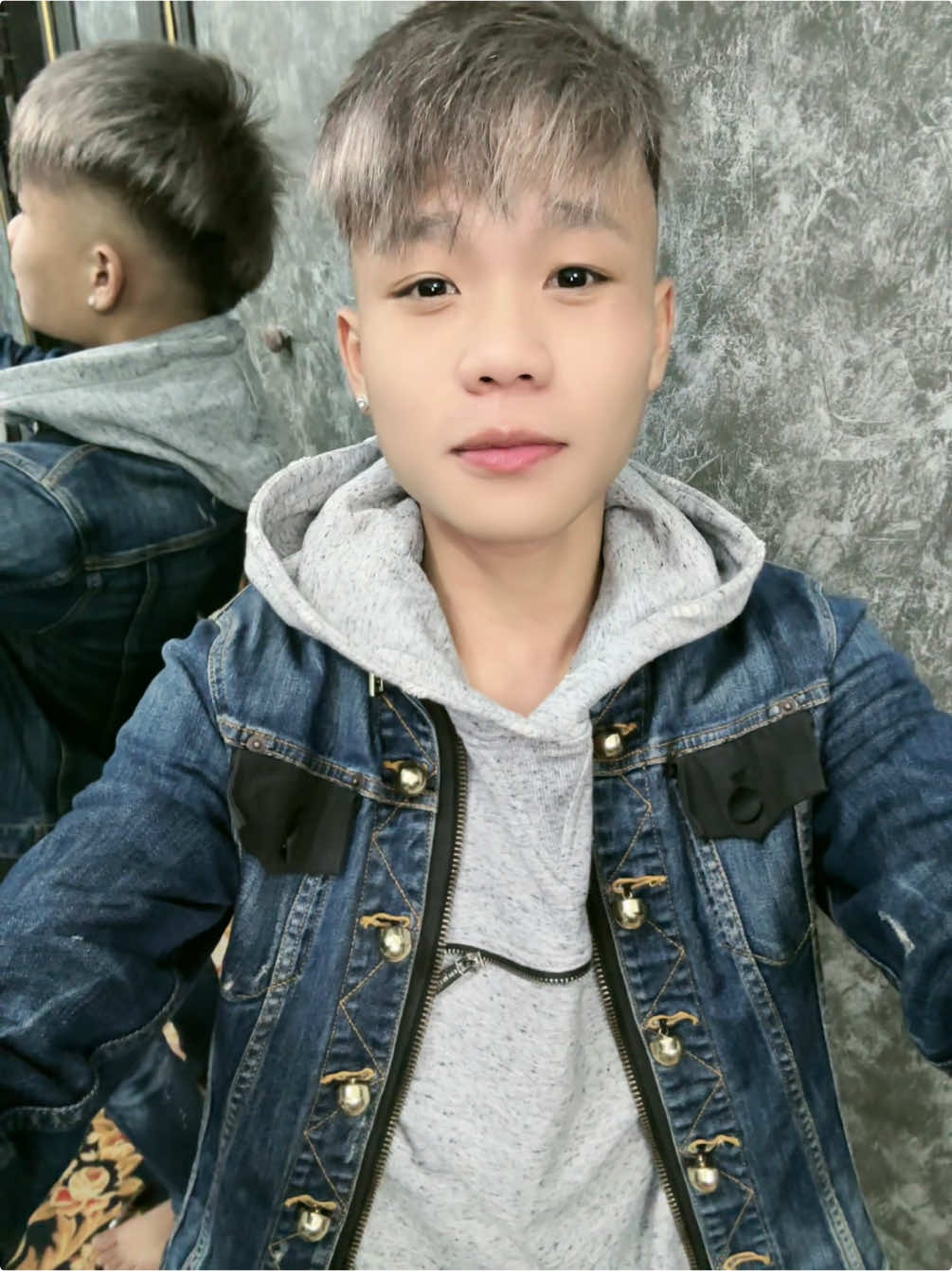 em nào muốn theo thì điểm danh xuống...