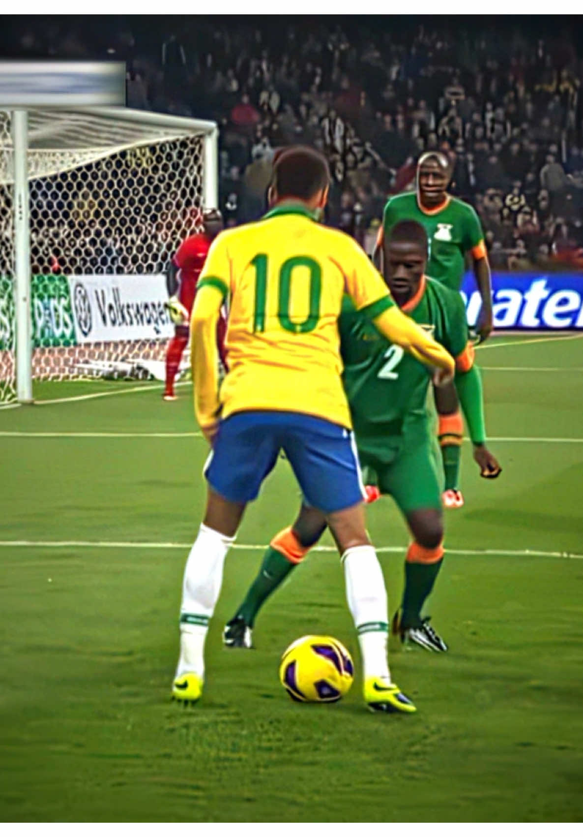 Neymar nutmeg ☠️🔥 . . . #fyp #foryou #edit #football #neymar #njr #aftereffects #neymarjr #skills #bestmoments #nutmeg 