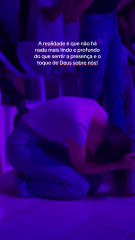 A vida de um cristão é tão melhor com a PRESENÇA DO PAI, tão mais tão nítida!. #fyp #fyyyyyyyyyyyy #cristao #jovemcristão #adolescentes #midia #culto #orando #fyyy 