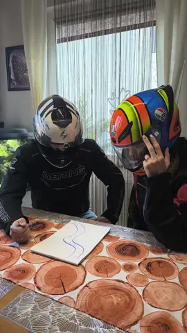 #hungarytiktok #bikerlife #funnyvideos😂 #motorcycle #motorcyclesoftiktok #4you #couple #riders 