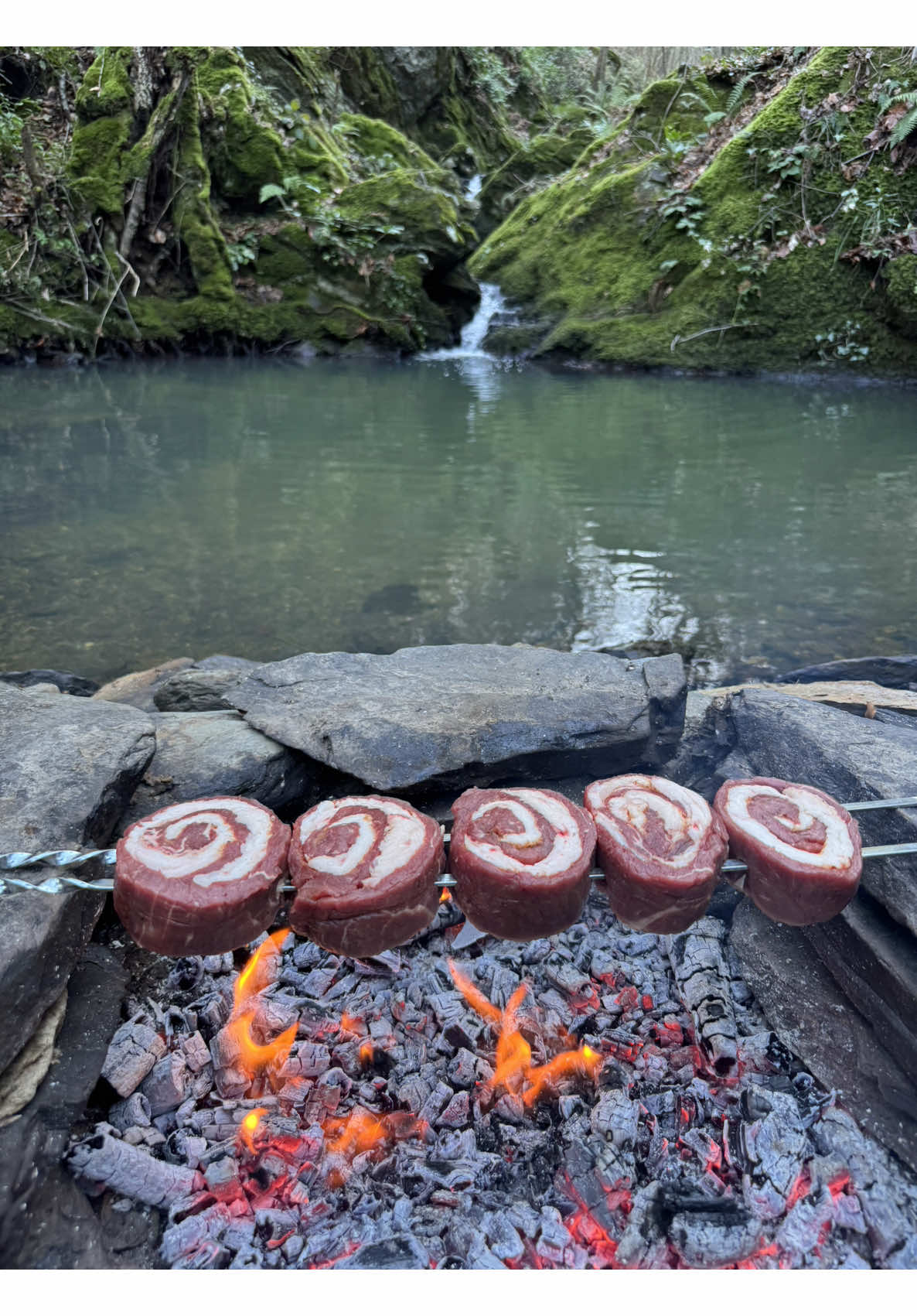 Kuzu Kuyruk Yağında Bonfile Sarma 🥩 Beef tenderloin wrapped in lamb tail fat  #outdoorcooking #Outdoors #foodvideo #asmr #asmrvideo #nature #steak #meatlovers #cookingvideo 