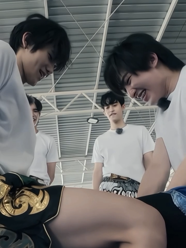 ขอโทษที่เเอบฮ๊อปค่ะ🤭  #kongjiro #ก้องก้องภพ #ก้องจิโร่ #minlee #yousuremetour #เพื่อนซ่าท้าทัวร์ป่วน 