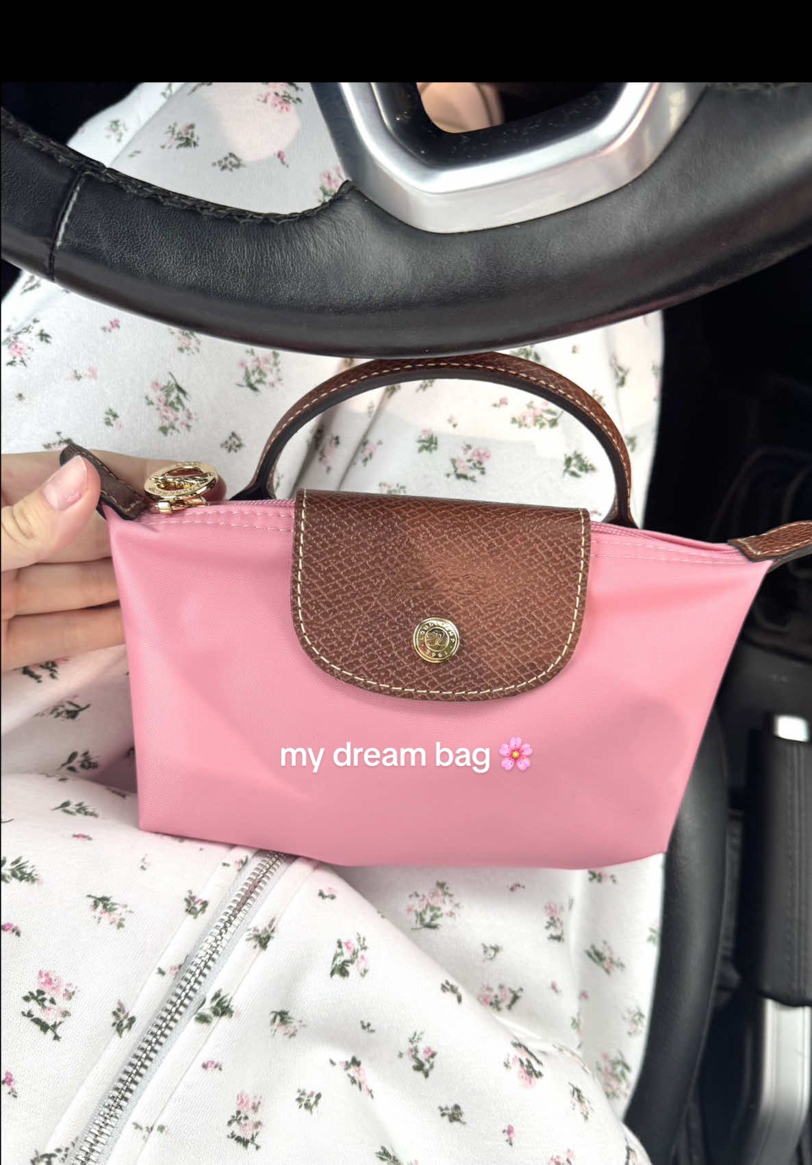 The pinkkkk 🌸 #longchamp #longchamplepliage #longchamplepliagemini #minilongchamp #dreambag 
