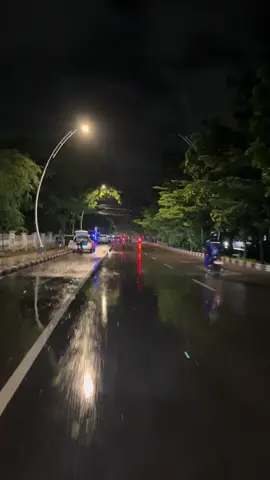 KUPANG + MALAM + SELESAI HUJAN 🌧️#nttpride🏝🔥 #nttpride🏝🔥kupangntt💯 #nttpride🏝 #nttpride🏝🔥fypシviral #foryoupage❤️❤️ #foryoupageofficiall #viraltiktok #viralvideo #kupangpunyadong🔥 #kupangtiktok #soundviral #kupangntt #fyppppppppppppppppppppppp #fypage #storytime #galaubrutal #galaubrutal🥀 #sadstory @𝓘𝓽𝓼_𝓜𝓾𝓻𝓲 𝓜𝓸𝓷𝓮 🃏👑 @𝐃𝐎𝐊𝐓𝐄𝐑 𝐑𝐒𝐉👨‍⚕ @---------- 