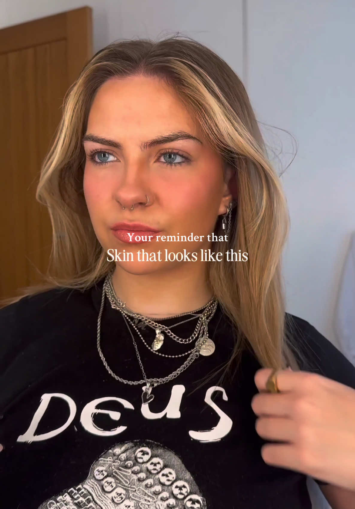 these videos were filmed 20 minutes apart, don’t believe everything you see on social media 💕❤️✨