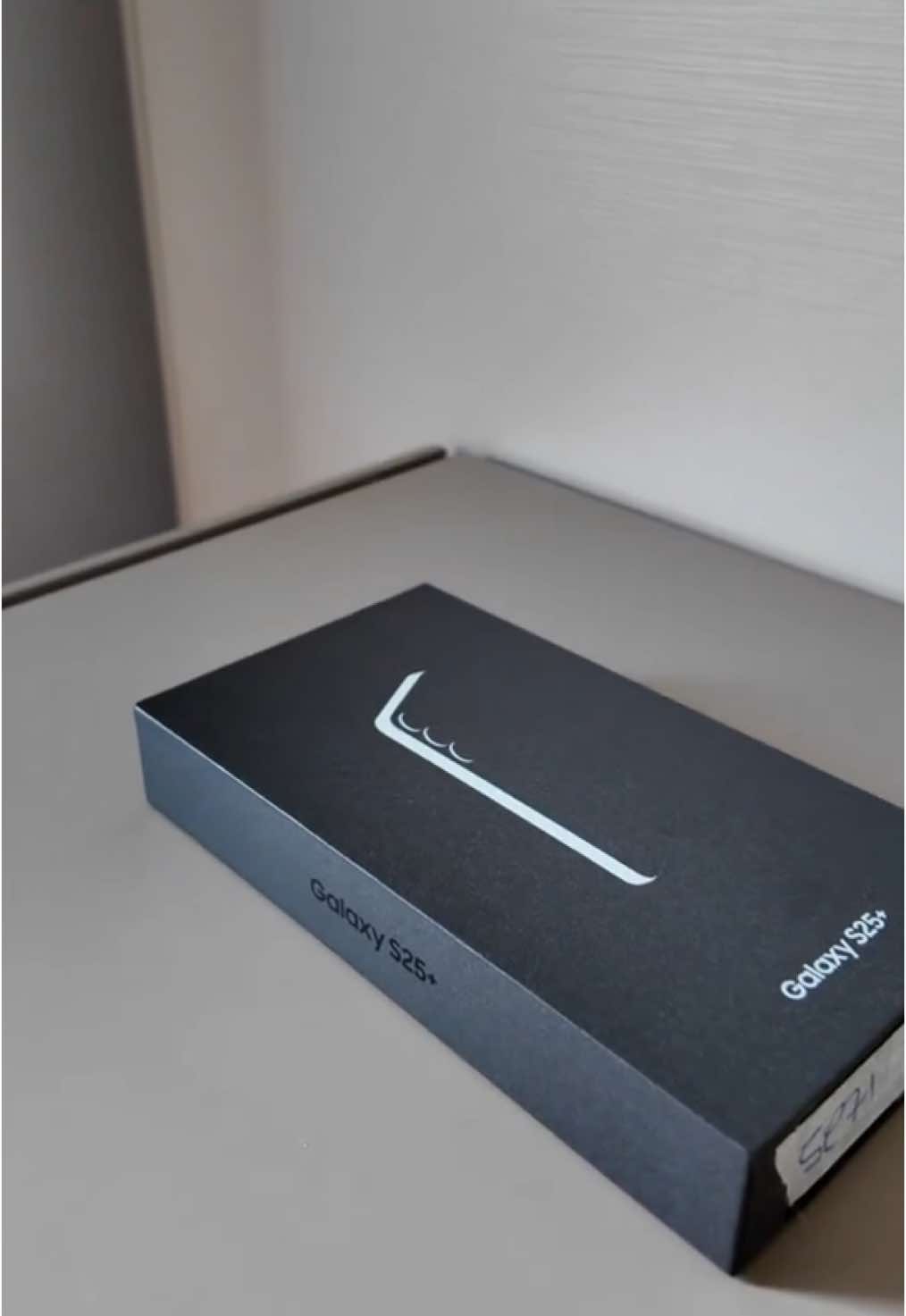 Samsung S25 plus unboxing #asmr #CapCut #foryou #samsung #perte 