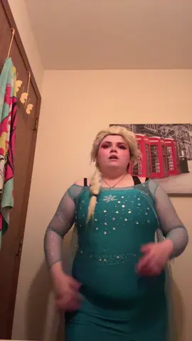 #elsa #elsacosplay #frozen #welcomeback 