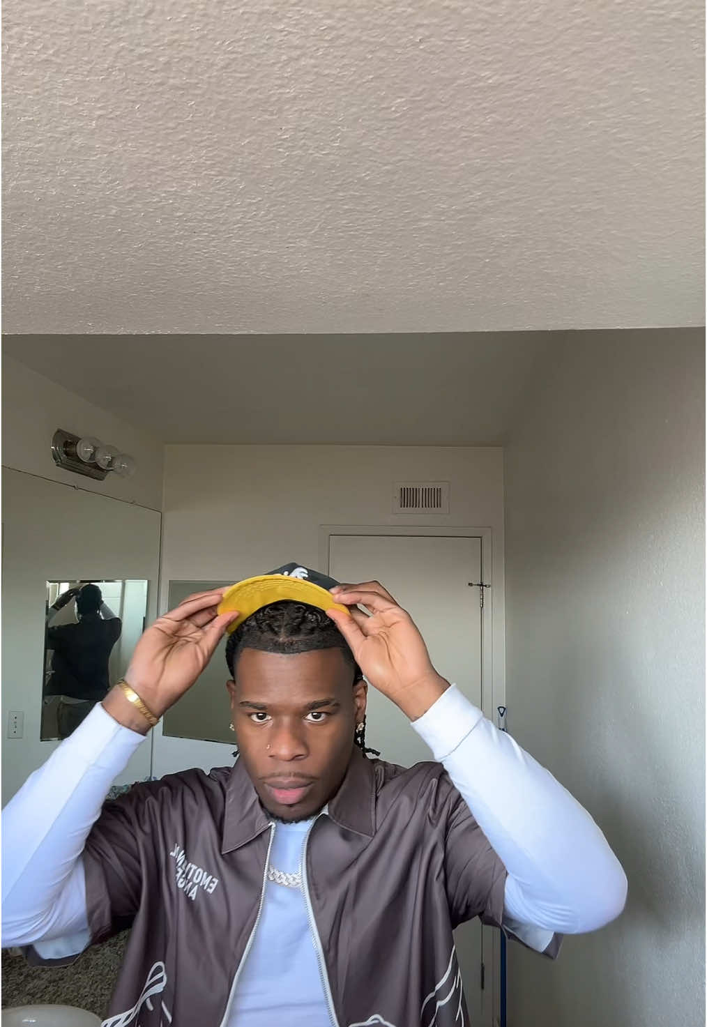 Yall rockin wit it ?#viral #trending #fyp #foryoupageofficiall #relatable #foryoupage #blowthisuptiktok #fashion #fashiontiktok #ootdfashion 