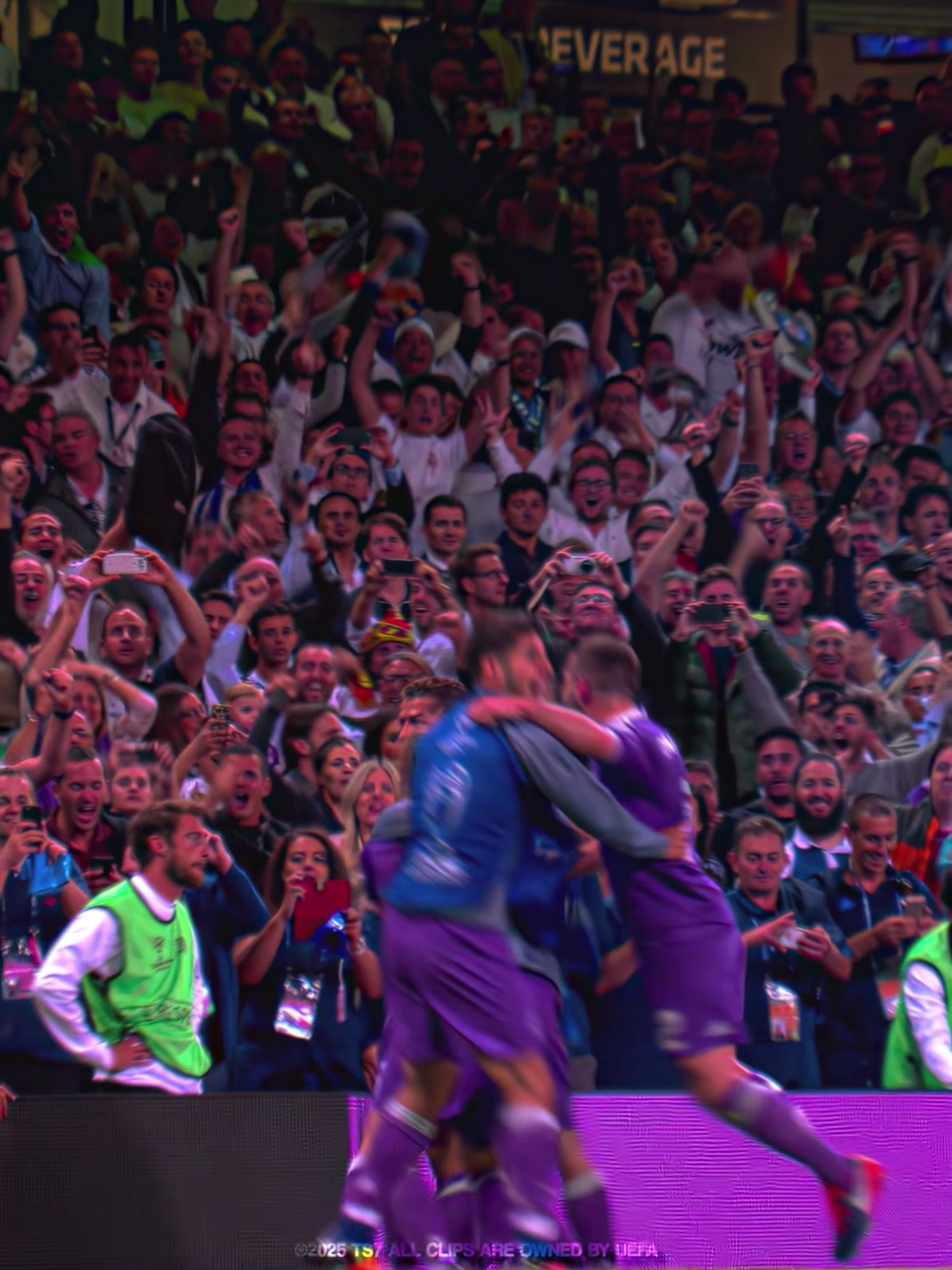 Real Madrid 2017 🤩🤍 #realmadrid #uclfinal #cr7 #madridista #footballtiktok #edit #foruyou #foryoupage❤️❤️ All clips are owned by UEFA. No copyright intended.