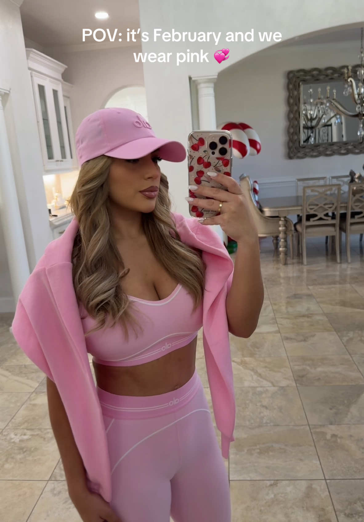 Pink like ALO 💞 #foryoupage #fyp #fypシ #viral #aloyoga #alo #pink 