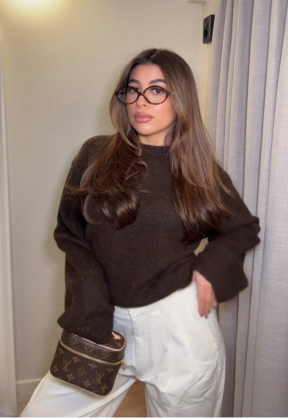 My gina tricot favorites this month! 🤎 1: shaped knitted cardigan, greymelange (xs) 2: knitted collar sweater, multi (xs) 3: crew neck knitted sweater, chocolate brown (xs) Advertisement @Ginatricot  #brownoutfit  #winterfashion #outfitideas #outfitinspo #ginatricot #ginatricothaul #haul #haultok #fashioninspo 