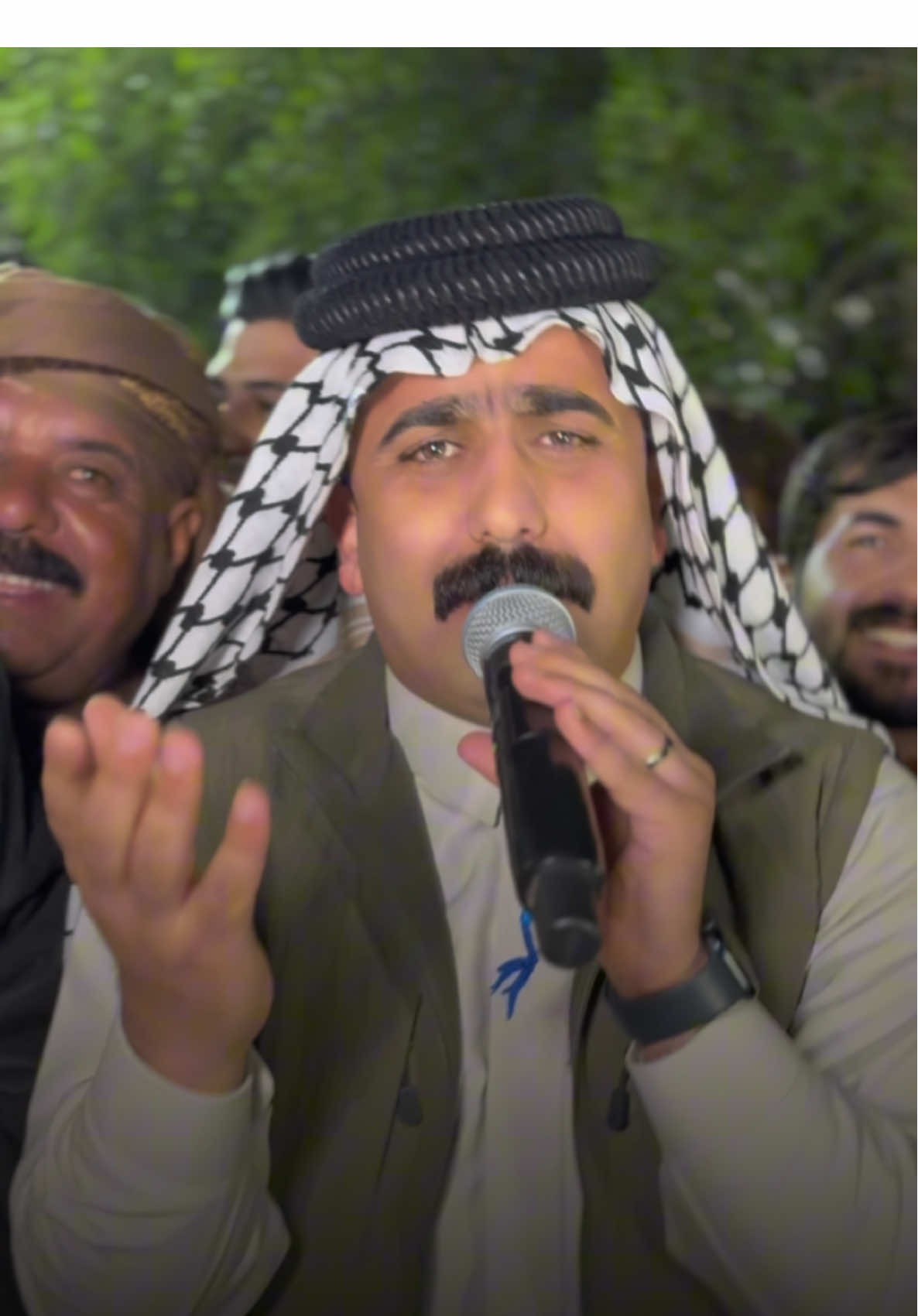 شكد سويت زين الناس مو زينه مع الأسف #الفنان_جاسم_الفهداوي #الشاعر_حسين_الزهيري #سوي_حركه_الاكسبلور_ولايك_ومتابعه #علاوي_الملحاني_حسابي_الانستاa56_as2 
