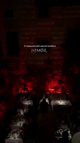 5 restaurants with special locations 🇹🇷 For more istanbul tips - check out my Digital Travel Guide - Link in Bio #istanbul #travel #tips 