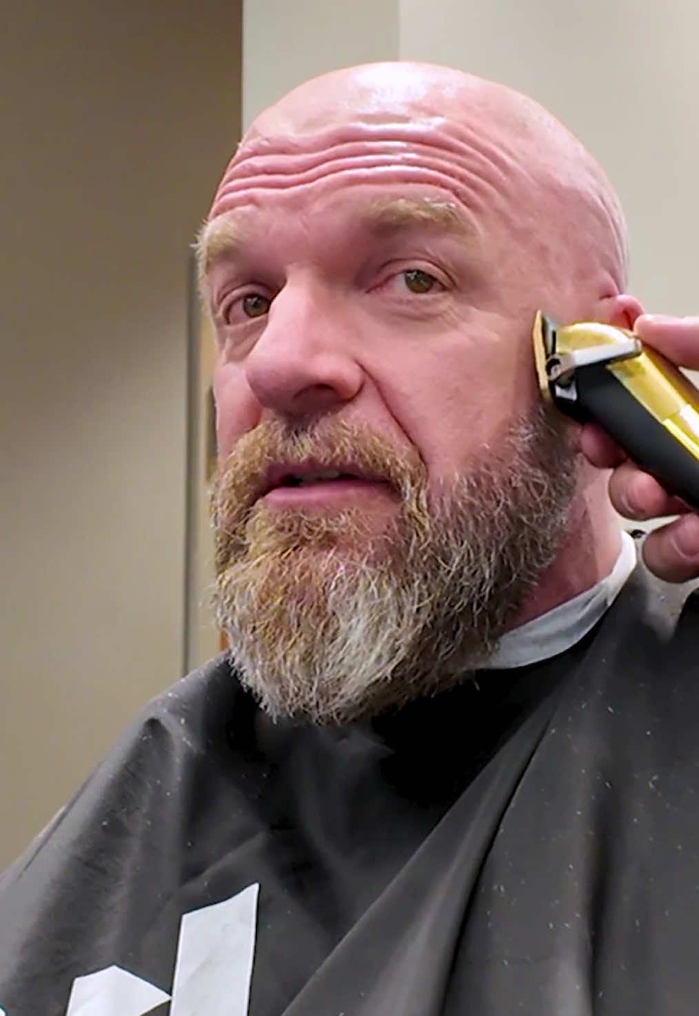 “Forget about everybody else. Just go do what you do.” 😤💈 It’s almost #RoyalRumble time! #WWE #TripleH 