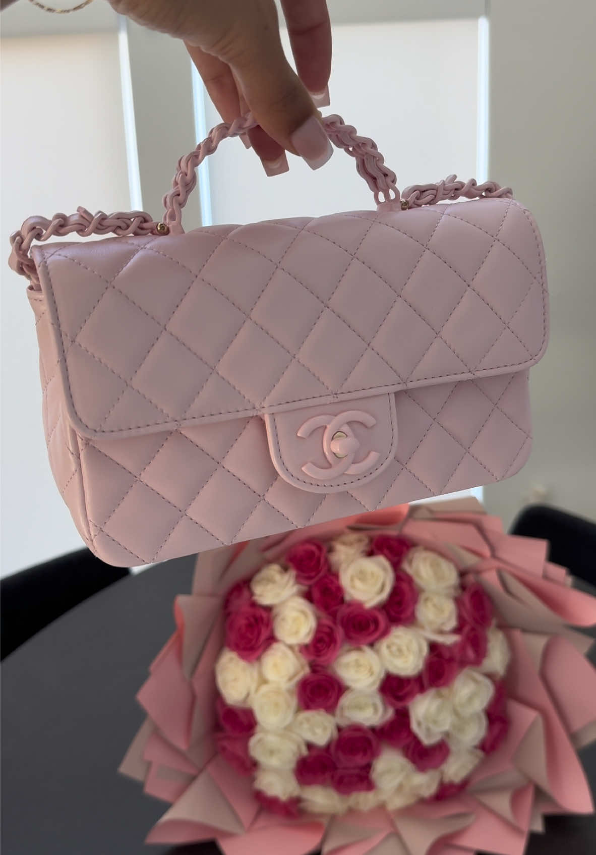The prettiest pink 🎀💖🌸💗💝 #unboxing #chanel #fyp