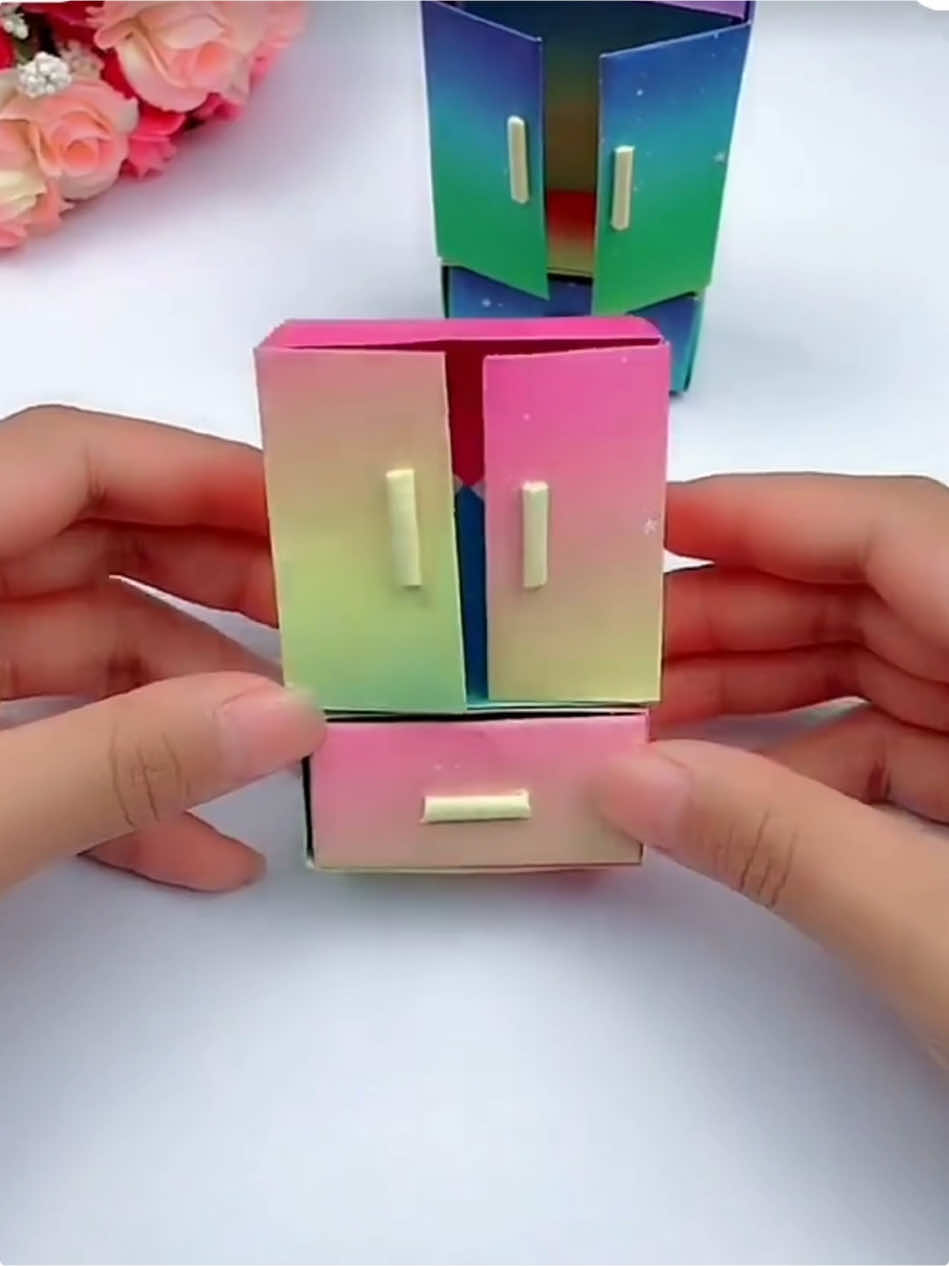 Origami. Fyp diy paper folding #fypp #fypdong #fypシ゚viral🖤tiktok #fypgakni #DIY #diyproject #diytoys #origami #papercraft 