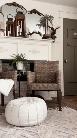 The container this topiary was in broke. I had the bowl and thought it would be cute to put the topiary in but the color was a little light! I used dark walnut stain and it darkened it just enough! 🤩 #cottagestyle #DIY #vintagevibes #vintageaesthetic #cottagecore #cottagecoreaesthetic 