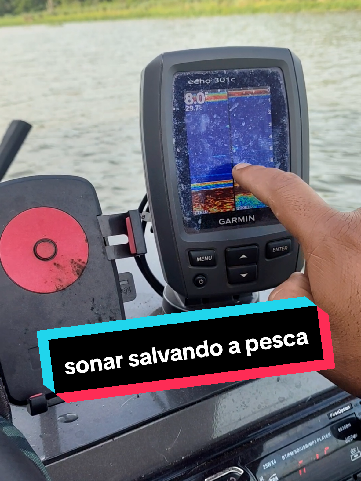 sonar Garmin salvando mais uma pesca  #pesca #barco #pescaesportiva #peixefrito #iscaartificial #iscaartificial #tucunare 