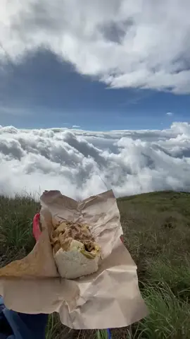yang mau mentahan bang di penanggungan, buat bahan sw, pecel kemaren #gunungindonesia #fyp #penanggungan1653mdpl #mentahan #pendakigunung #foryou #lautanawan #pecel #viraltiktok 