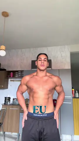 Tudo oque como em um dia que me fez perder 35kg de forma natural em menos de 1 ano 🤌🏾 REF 1  -  5x ovos, 2 pães, 10g de requeijão light e 1 fatia de mussarela REF 2  -  80g de arroz, 150g filé de Frango, 120g tomate e salada à vontade REF 3 -  80g de arroz e 150g filé de Merluza REF 4 -  100g de arroz e 150g filé de Frango  . . . . . . . #academia #dieta #emagrecimento #rotina #transformação #fyp #viral_video 