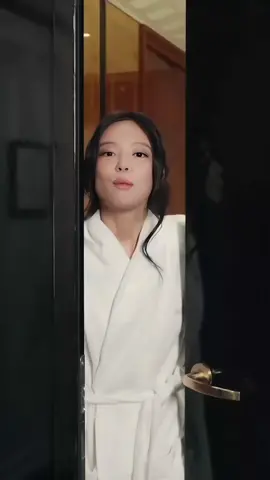 She's priceless THE IT GIRL | 𔓘𐇽🗒️ ׄ  𑂅ⴑׅ𑜲ᥱ𐐲᥀uէ𝙴  ׅ  ꒰ ◜𐦪 ◝᷒ ᷭ꒱ ᩘׄׄ ׅ꒰ꆬ ׄ  | 𖹭᪲ ꒱ 𝖼𖹭𝗆𝖾𝗇𝗍𝖾 ‘թց/𝗌𝗏’ ≀ ۫ . ﻭৎ : ˏˋ✶˙  Jennie 4k Fancam rare   ͜͡꒱ ☁️᳞ ⵓ #jennie #jenniekim #edit  #blackpink #fancam #fancam🍎✨ #fancamskpop #vogue #4k #luvsaely  ㅤㅤ  ㅤㅤ 