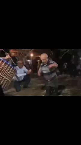 küçük dayı oynuyor 94/5555 #shitpost #memes #turkishmemes #konedi #komedi #karamizahmoruk #karamizah #edit  #troll #keşfetteyizzz #beniöneçıkart #komikvideolar #dans 