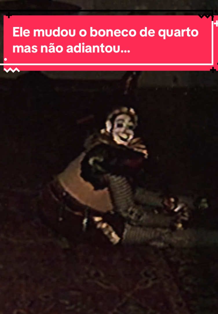 Ele colocou o boneco bizarro em outro quarto #horror #terror 