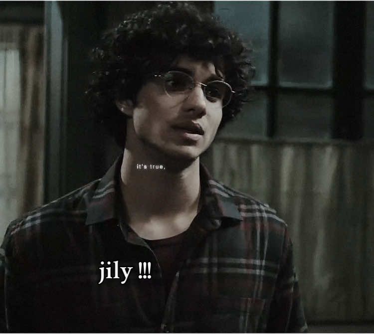#JILY — so high school  quick edit tn because i slept half of the day and spent the other half watching spongebob squarepants and making scene packs !!! but i had to make a jily edits because i've only seen jegulus edits with abhay WHICH I LOVE BUT I MUST CONTRIBUTE JILY 🫴🏻 🏷️ #jilyedit #marauders #maraudersedit #remuslupin #siriusblack #lilyevans <3 @renn 