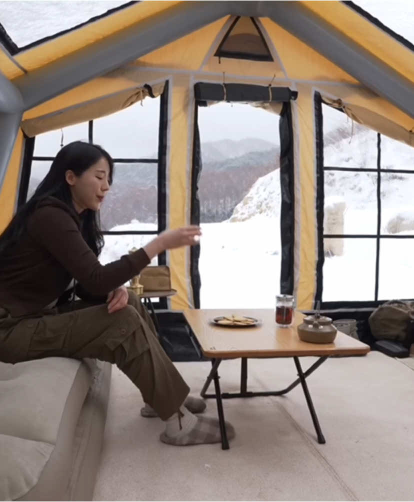 Pretty girl Camping in heavy snow in the mountains #pretty #prettygirl #camp #camping #asmr #relax #Vlog 