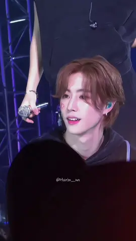 So Cute🥰😍 𝟐𝟎𝟐𝟓 𝐆𝐎𝐓𝟕 𝐍𝐄𝐒𝐓𝐅𝐄𝐒𝐓 #GOT7_NESTFEST_Day1 #GOT7_NESTFEST #갓세븐 #got7 #아가새 #ahgasegot7 #mark #marktuan #마크 #มาร์คต้วน #พี่มาร์ค 