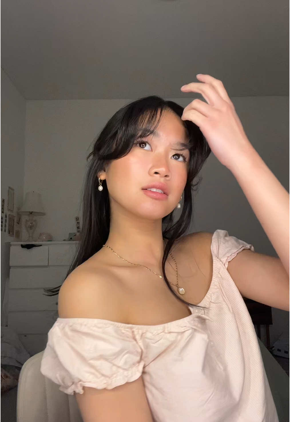 this is lowkey bad i could do better #hairinspo #hairstyleideas #wispybangs #curtainbangs #glowymakeup #fyp 